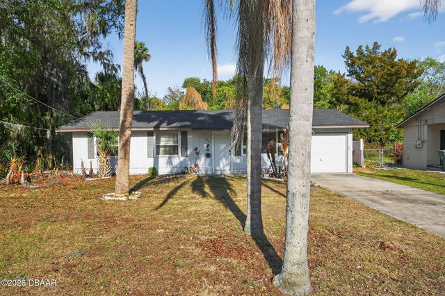 731 Greenway Place, Daytona Beach, FL 32114