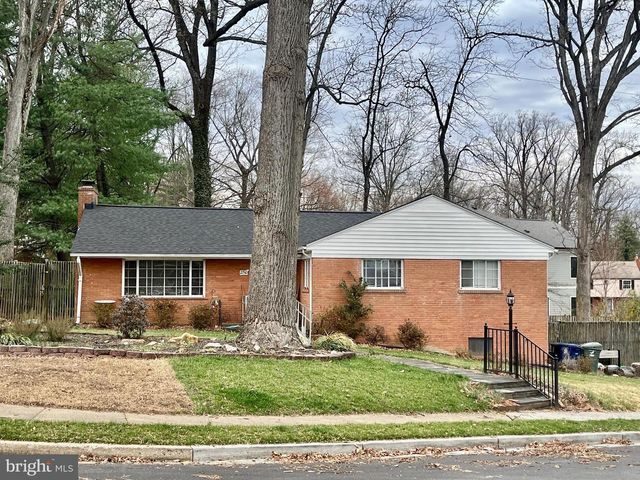 2750 N WYOMING ST, Arlington, VA 22213