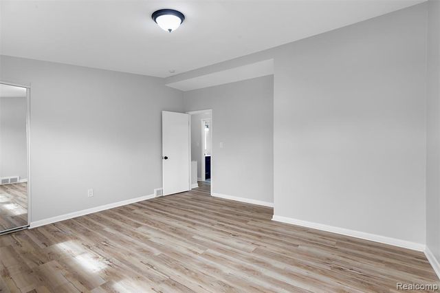 253 E 14 Mile Road, Birmingham, MI 48009