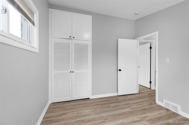 253 E 14 Mile Road, Birmingham, MI 48009