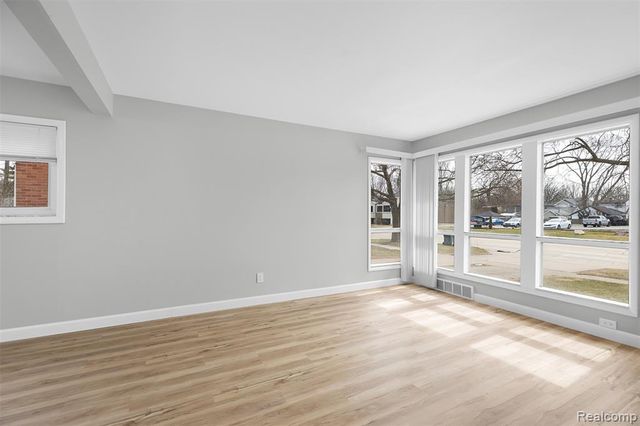 253 E 14 Mile Road, Birmingham, MI 48009