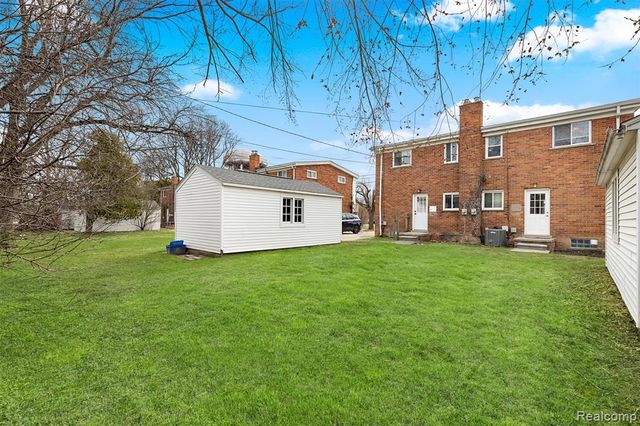 253 E 14 Mile Road, Birmingham, MI 48009