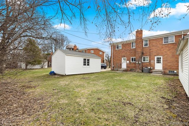 253 E 14 Mile Road, Birmingham, MI 48009