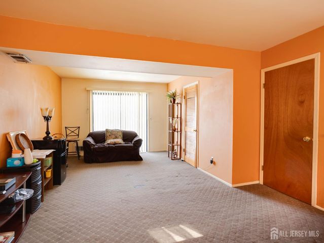 15 E Walnut Street, Colonia, NJ 07067