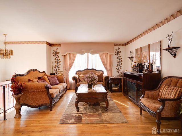 15 E Walnut Street, Colonia, NJ 07067