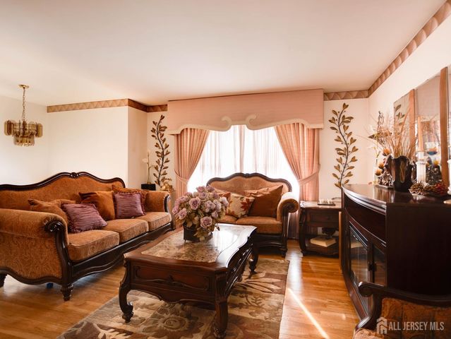 15 E Walnut Street, Colonia, NJ 07067