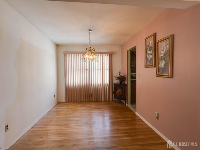 15 E Walnut Street, Colonia, NJ 07067