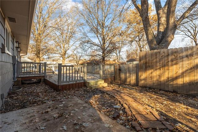 8808 E 84th Terrace, Raytown, MO 64138