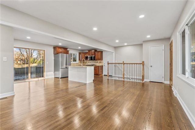 8808 E 84th Terrace, Raytown, MO 64138