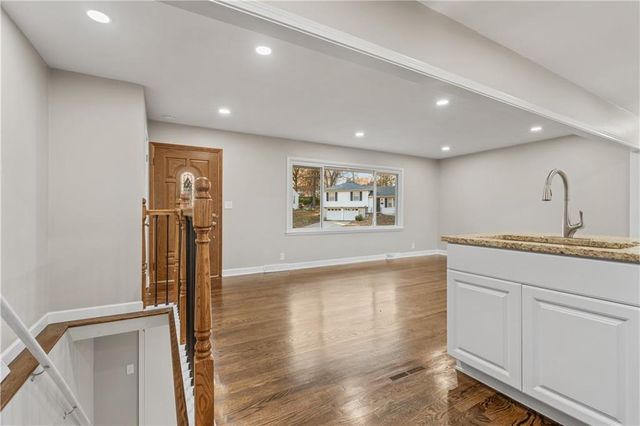 8808 E 84th Terrace, Raytown, MO 64138