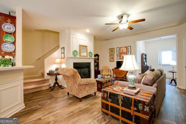 305 Kigian Trail, Woodstock, GA 30188
