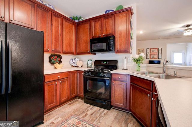 305 Kigian Trail, Woodstock, GA 30188