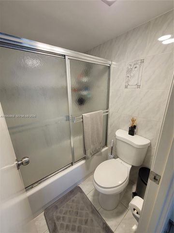 20301 W Country Club Dr 1124, Aventura, FL 33180