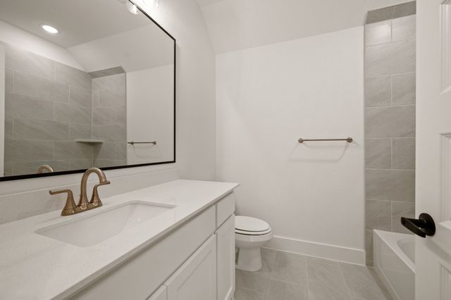 906 Highlands Avenue, Aledo, TX 76008