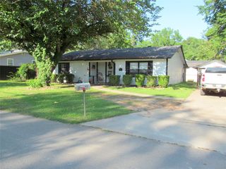 401 Wilkerson Street, Winnsboro, TX 75494