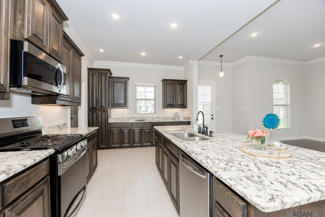 6409 Union Dr, Addis, LA 70710