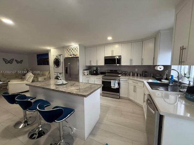 1324 W 71st Street, Hialeah, FL 33014