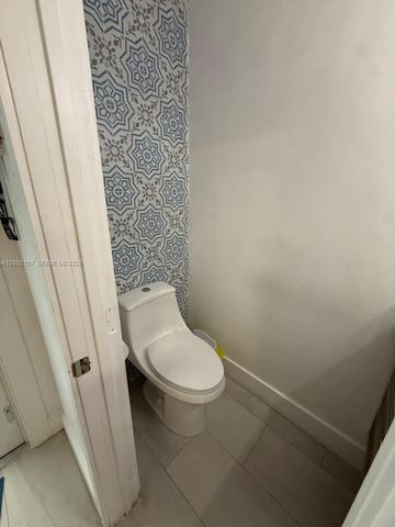 1324 W 71st Street, Hialeah, FL 33014