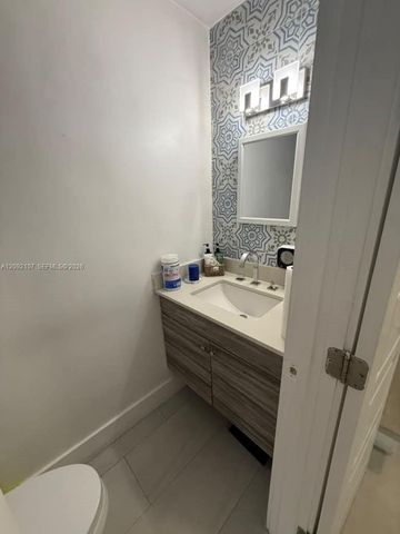 1324 W 71st Street, Hialeah, FL 33014