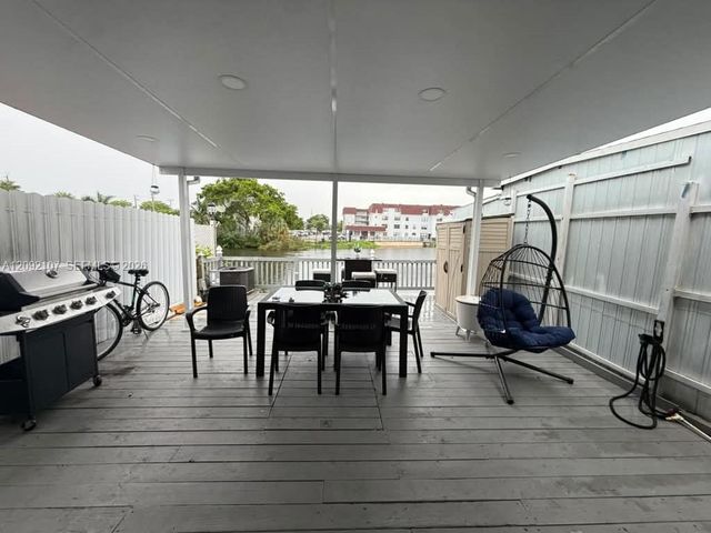 1324 W 71st Street, Hialeah, FL 33014