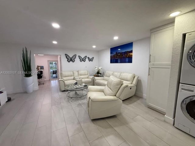 1324 W 71st Street, Hialeah, FL 33014