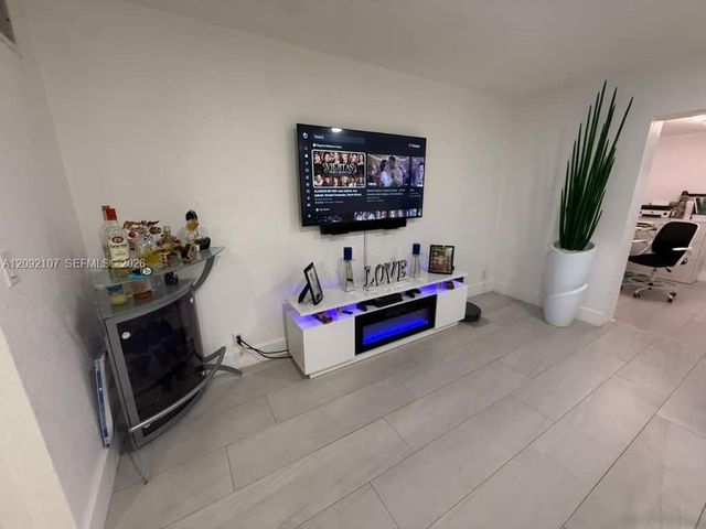 1324 W 71st Street, Hialeah, FL 33014
