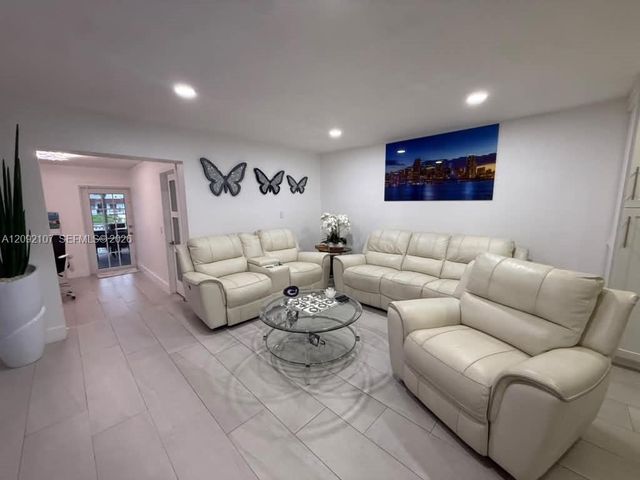 1324 W 71st Street, Hialeah, FL 33014