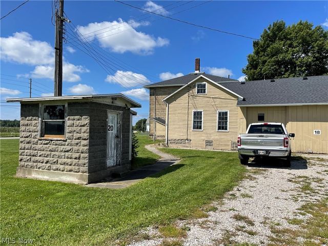 8279 Baumhart Road, Vermilion, OH 44089
