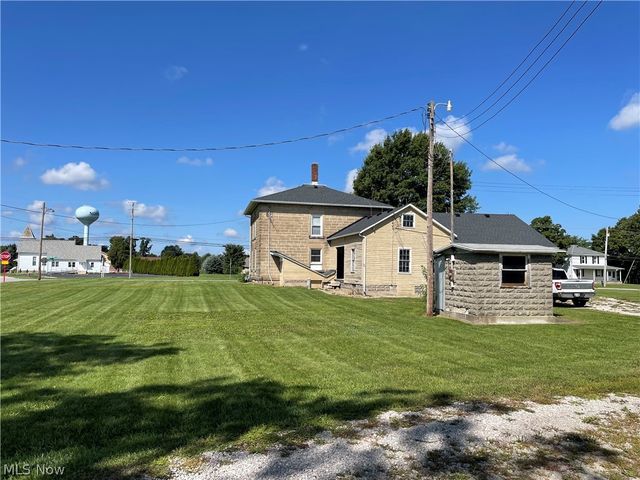 8279 Baumhart Road, Vermilion, OH 44089