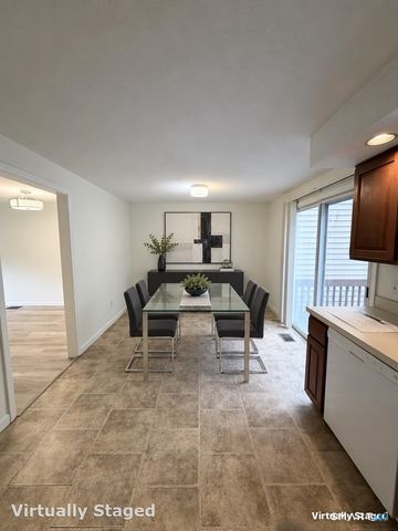 6 McIntosh Circle 6, Rocky Hill, CT 06067