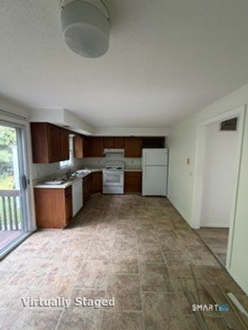 6 McIntosh Circle 6, Rocky Hill, CT 06067