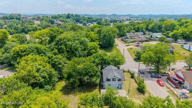 1619 Beaumont Ave, Knoxville, TN 37921