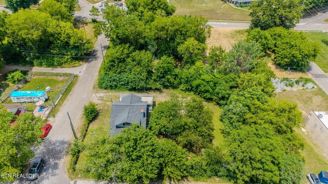 1619 Beaumont Ave, Knoxville, TN 37921