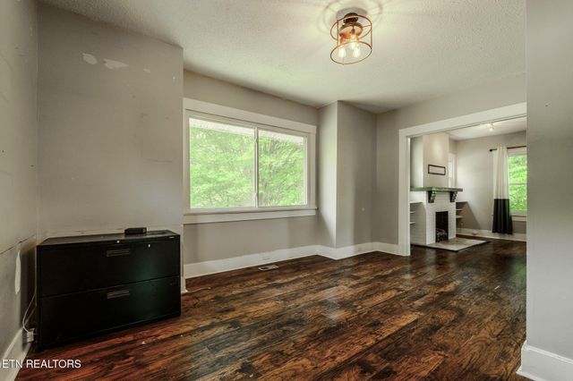 1619 Beaumont Ave, Knoxville, TN 37921