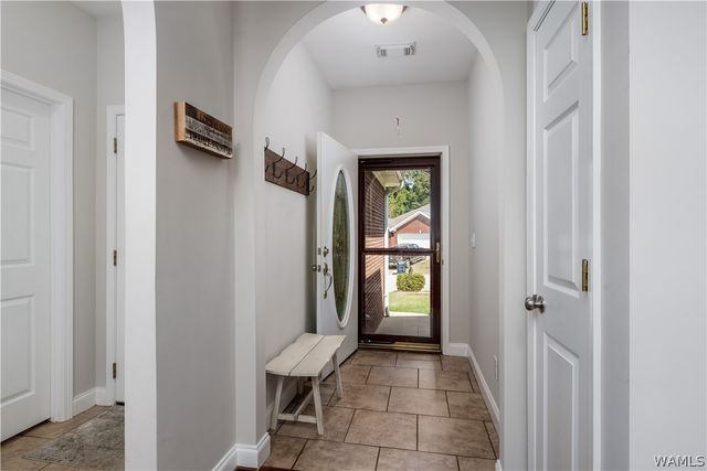 13919 Highland Pointe, Northport, AL 35475