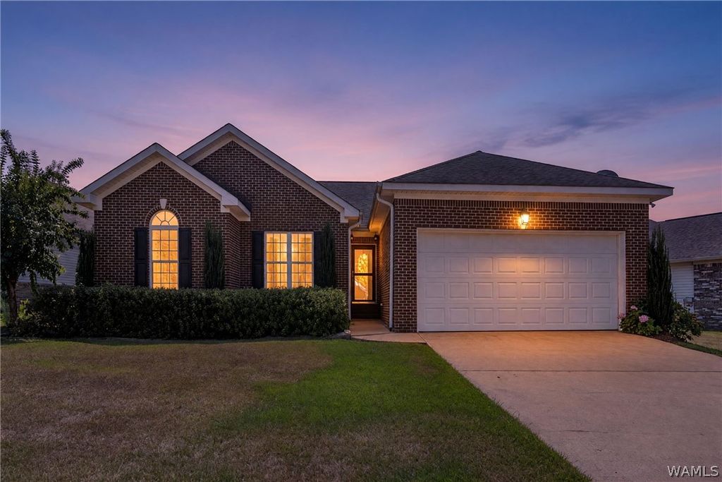 13919 Highland Pointe, Northport, AL 35475