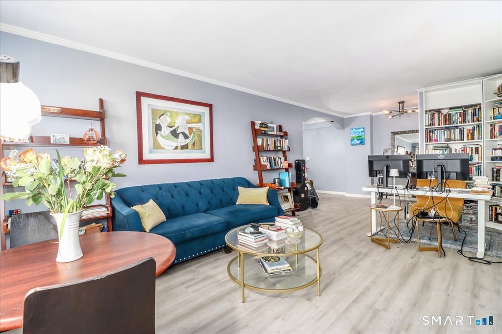 30 Glenbrook Road APT 10F, Stamford, CT 06902