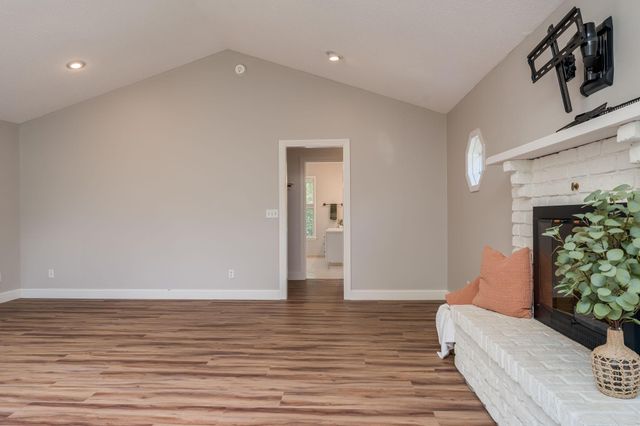 75 Telemark Drive, Mankato, MN 56001