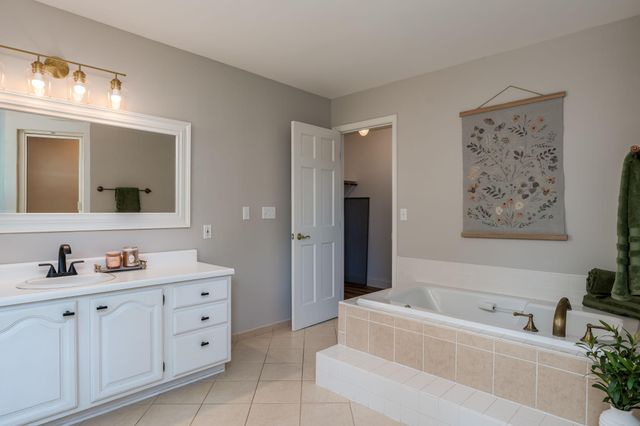75 Telemark Drive, Mankato, MN 56001