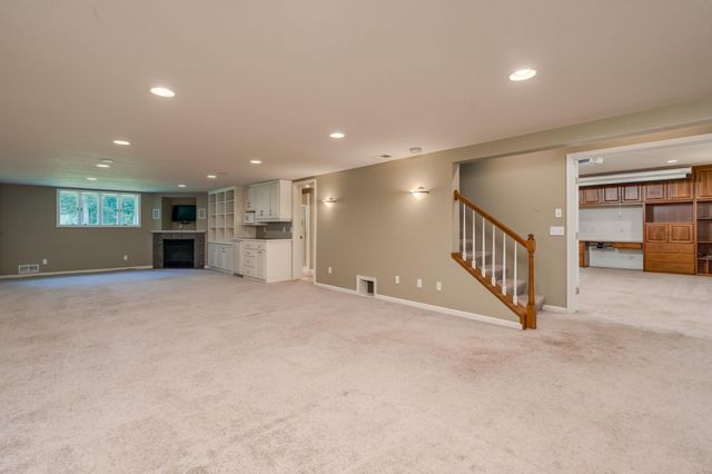 75 Telemark Drive, Mankato, MN 56001