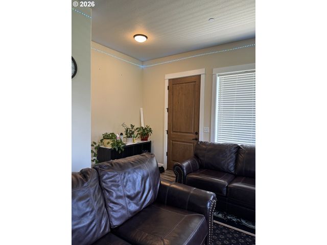 5214 Se 130TH Pl, Portland, OR 97236