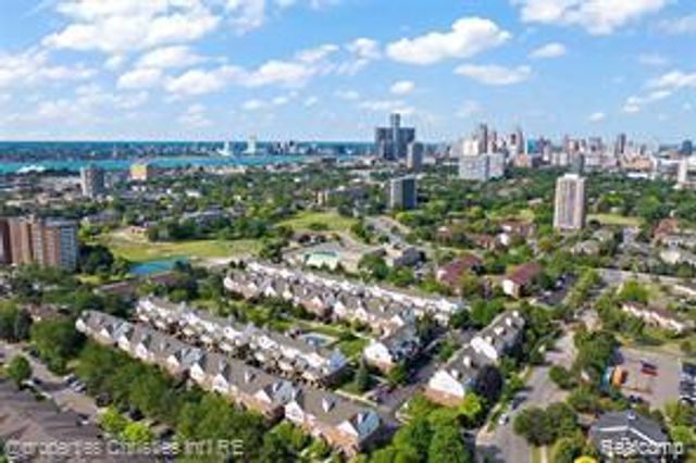 1830 Campau Farms Circle 123, Detroit, MI 48207