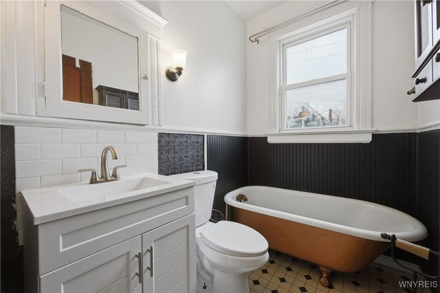 37 Inwood Place, Buffalo, NY 14209