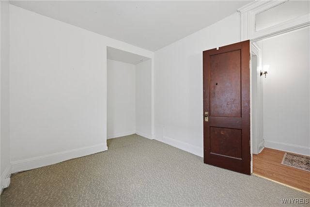 37 Inwood Place, Buffalo, NY 14209