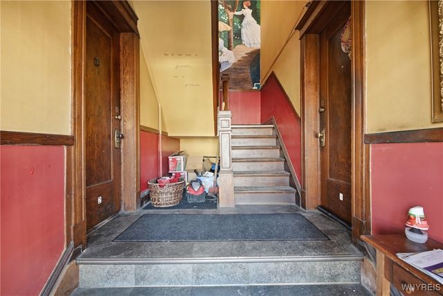 37 Inwood Place, Buffalo, NY 14209