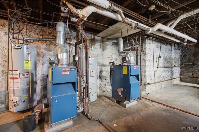 37 Inwood Place, Buffalo, NY 14209