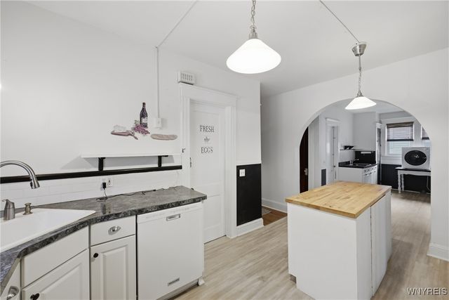 37 Inwood Place, Buffalo, NY 14209