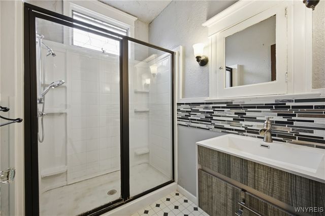 37 Inwood Place, Buffalo, NY 14209