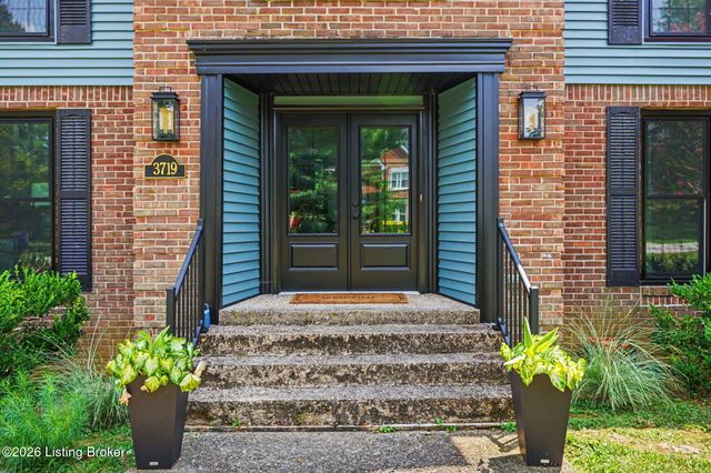 3719 E Locust Cir, Prospect, KY 40059