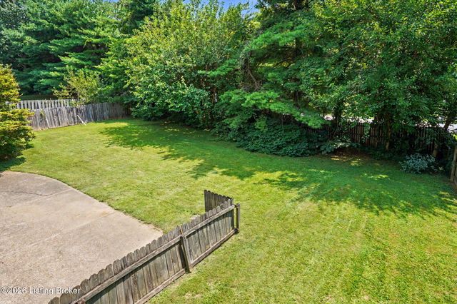 3719 E Locust Cir, Prospect, KY 40059